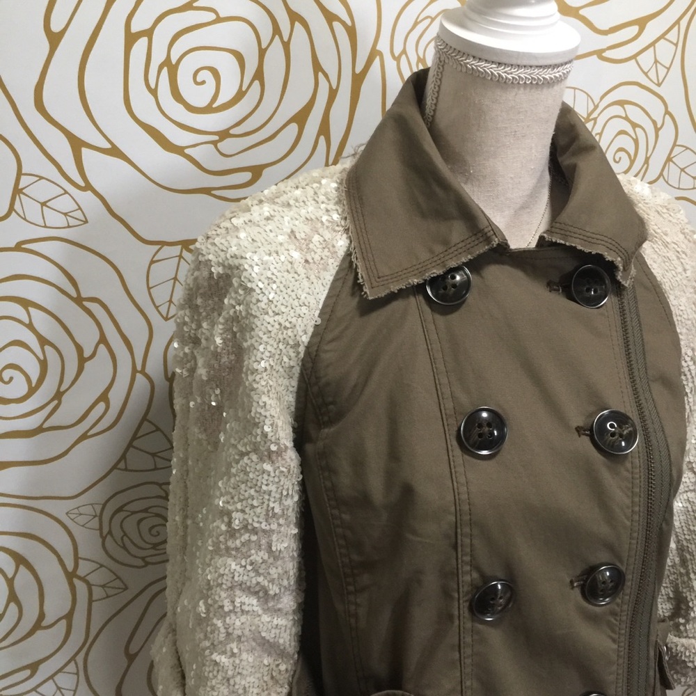 MUST HAVE!!! Classic Anthropologie Piece: Hei Hei Shimmer-Sleeve Anorak - Picture 4 of 6